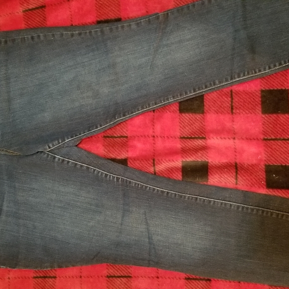 Old Navy Sweetheart Petite Jeans - Picture 1 of 4